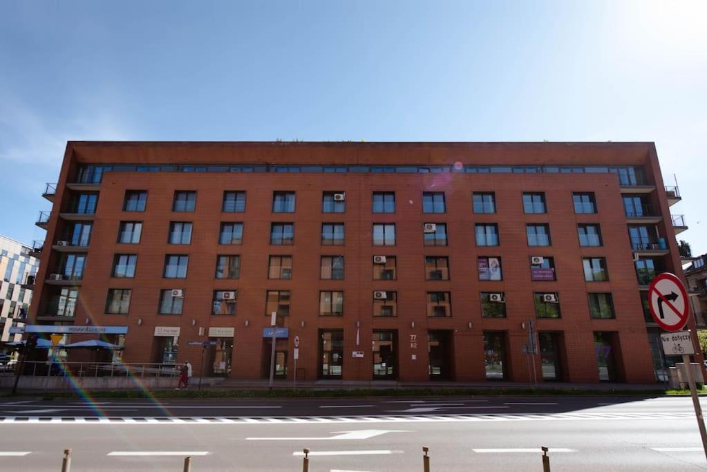 Wygodny Apartament Przy Dworcu Cracovia Exterior foto